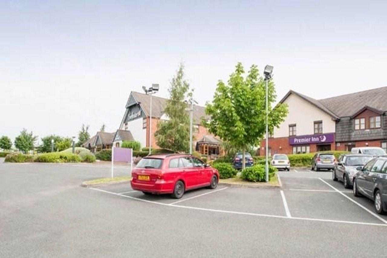 Premier Inn London Ruislip Ngoại thất bức ảnh